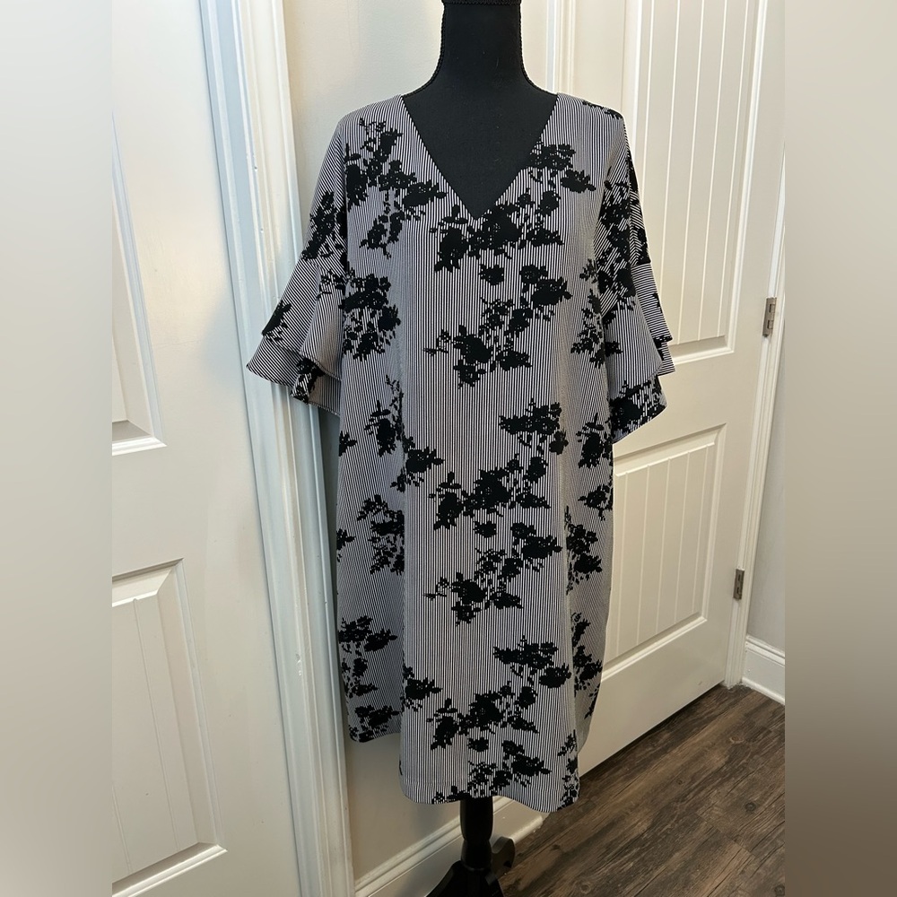 Worthington‎ Black Floral Shift Dress | Size XL | Work to Casual
